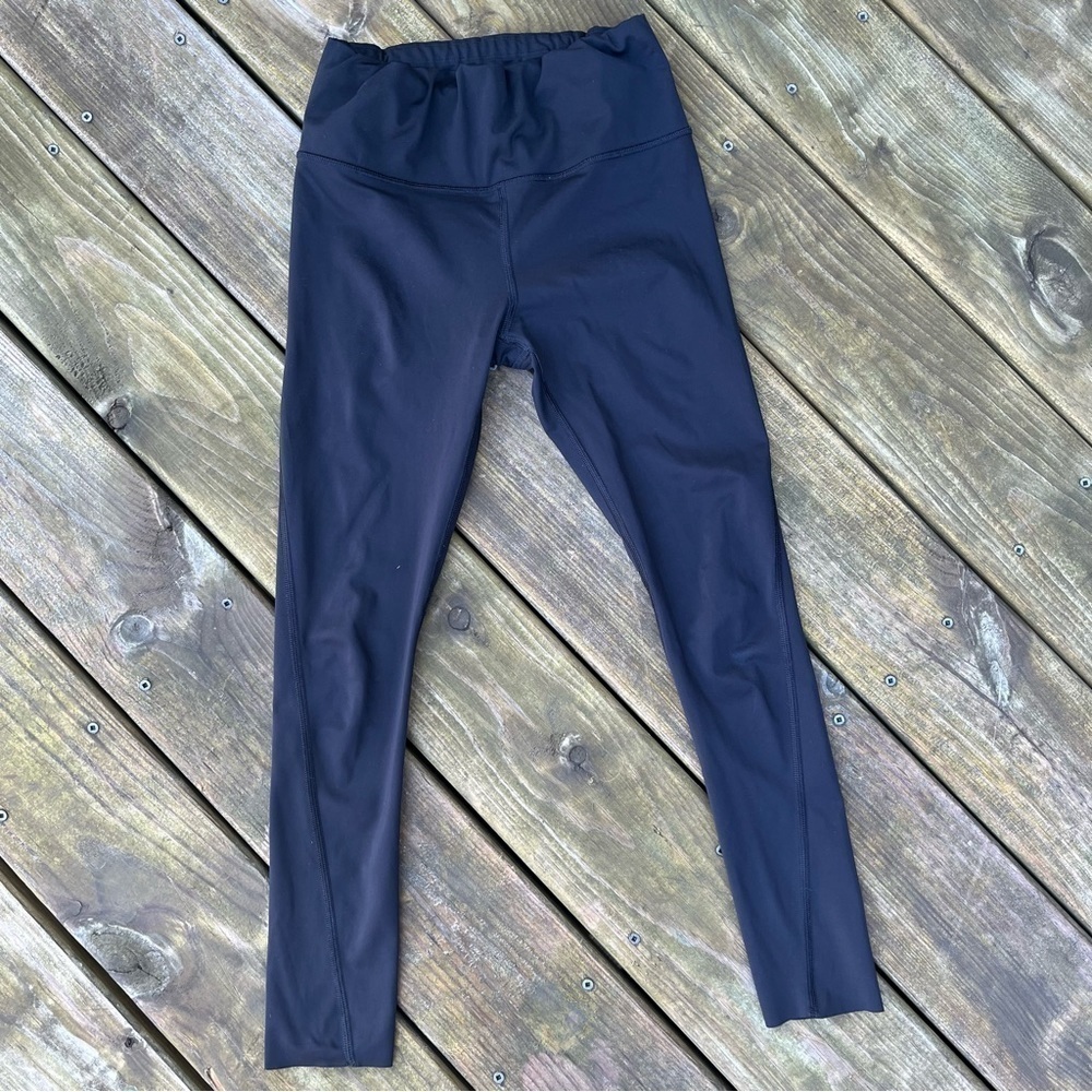 ** Athleta Challenge 7/8th Tight Leggings Black XS  Raw Hem